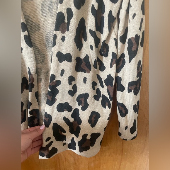 Leopard Print Open Cardigan - Picture 2 of 4
